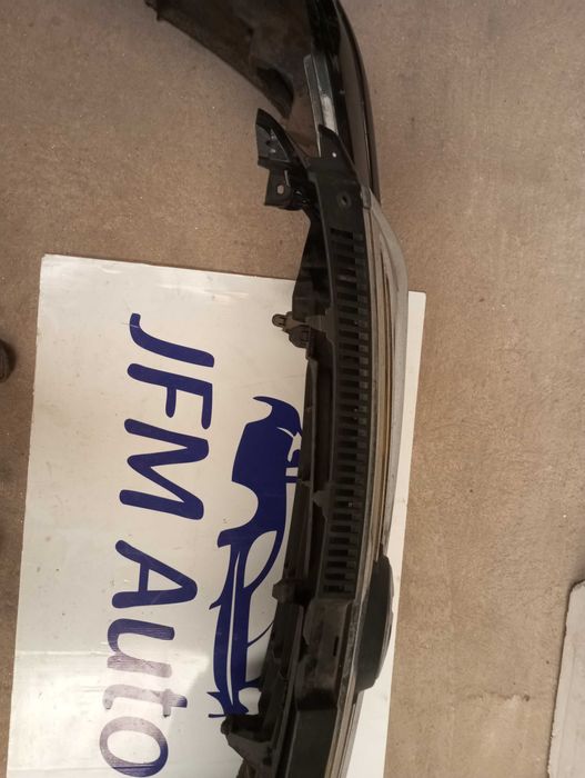 Pára-choques Frente VW Touran (2006 a 2010)