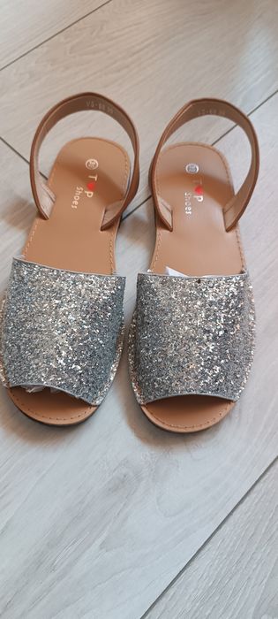 Sandałki srebrne