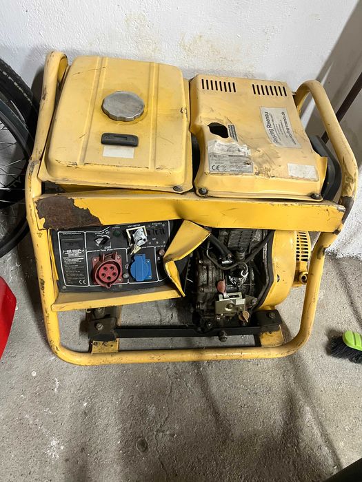 Agregat prądotwórczy ROTEK DISEL na 400V  3 fazowy  siłą  6KW generator  model GD4-3-6000-EBZ.