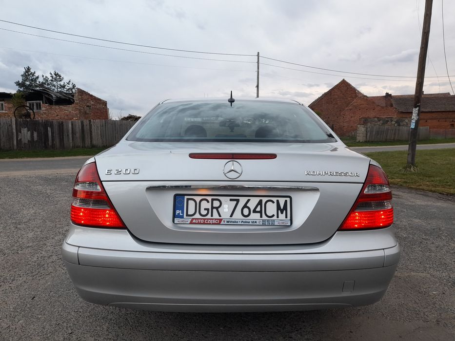 Mercedes w211 1.8 kompressor,bez rdzy.