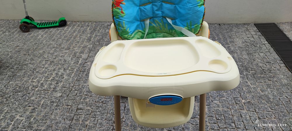 Cadeira de alimentação para bebé