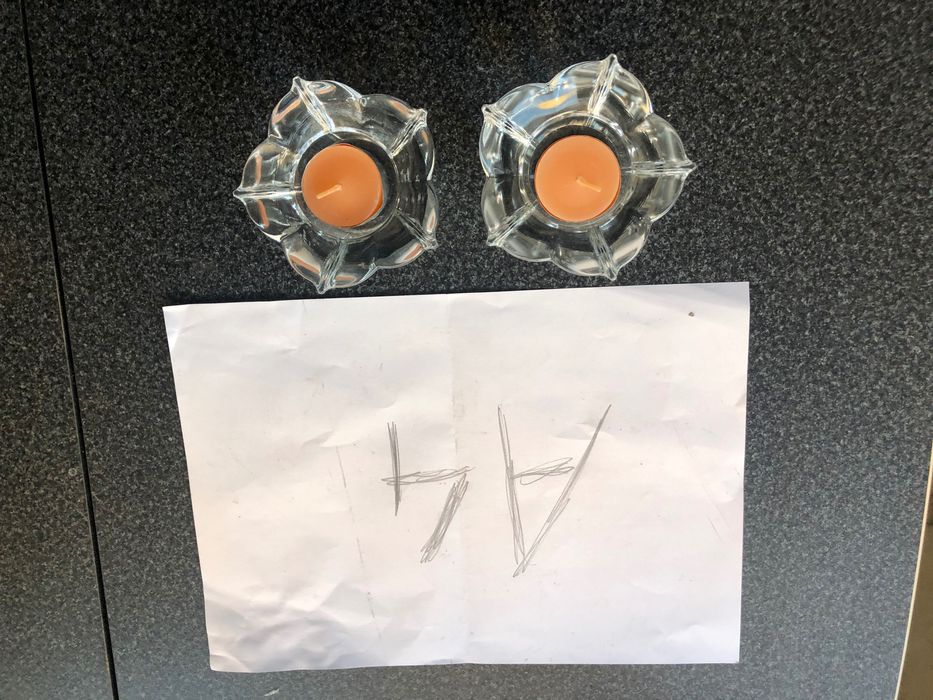 Castiçais de cristal em forma de flor