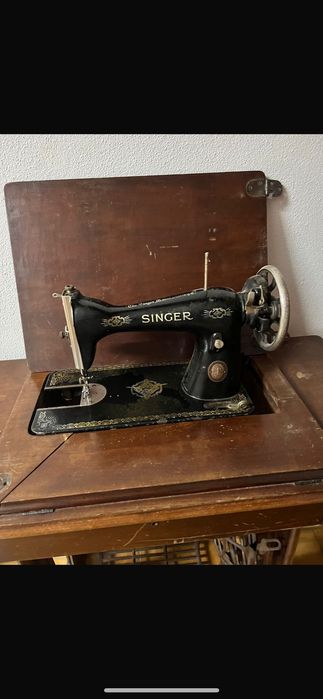 Máquina de costura singer