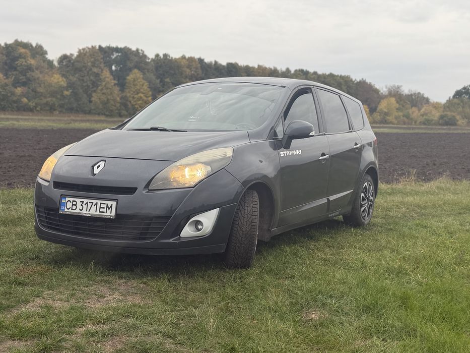 Продам RENAULT Grand Scenic