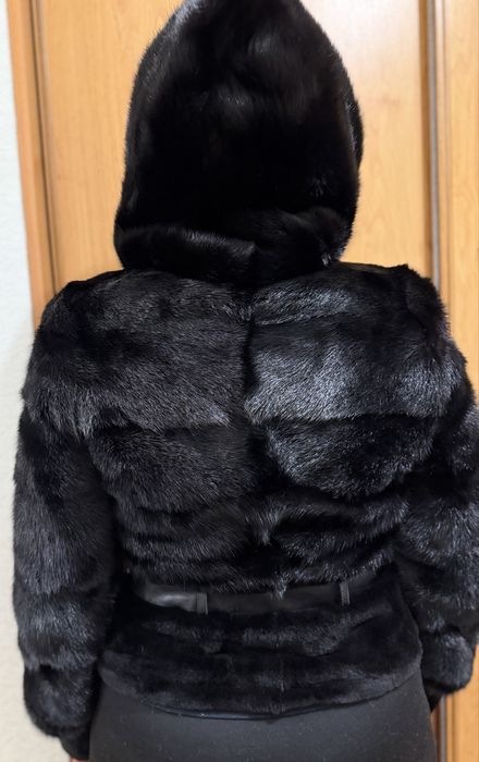 Норкова  жіноча шубка