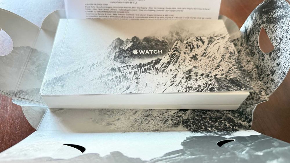 Apple Watch Ultra (1ª Geração), 49mm - Titânio