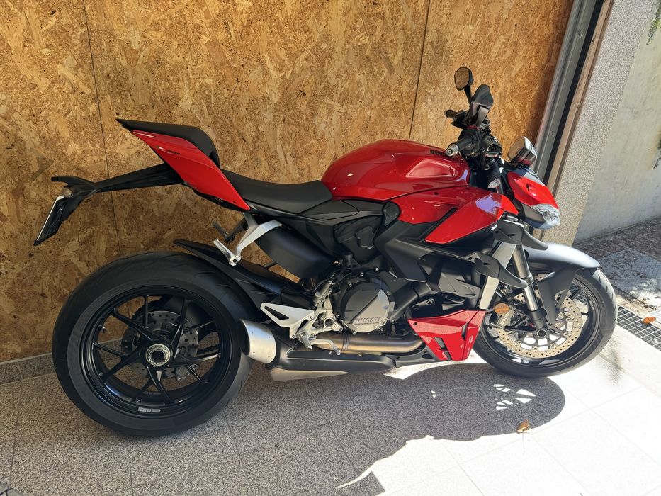 Ducati Streetfighter V2 900km 9/2024