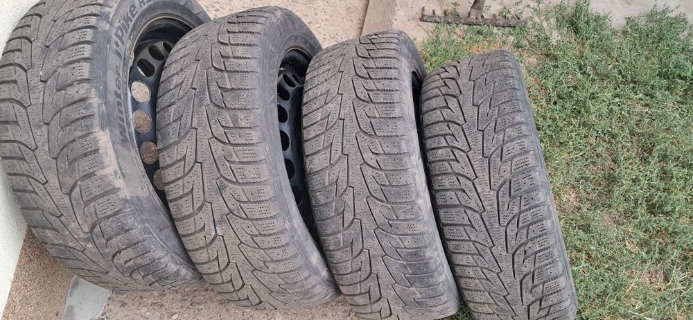 Комплект коліс 205/55 r16 Hankook зима