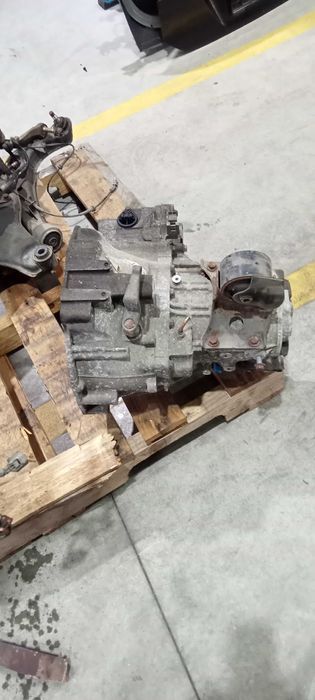 Motor Nissan QG18 E caixa de velocidades AV709VA