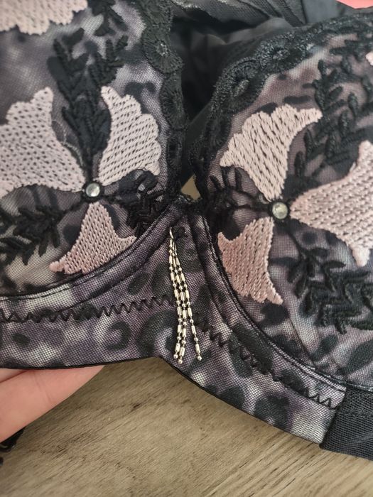 Bielizna damska biustonosz 80 B, majtki s/m