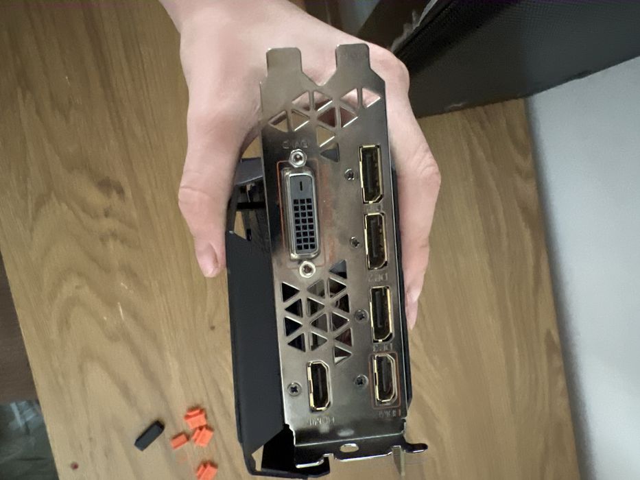 Auorus gtx 1080 ti 11gb