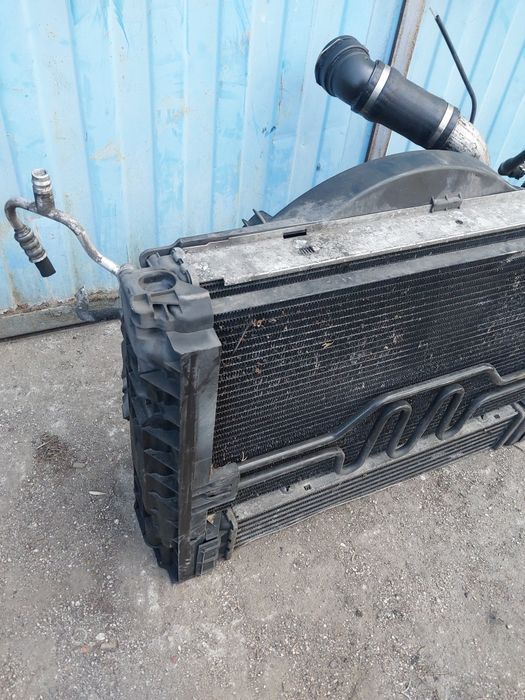 Komplet chłodnic chłodnica bmw e 90 e 91 320 d diesel 2.0  intercooler wentylator