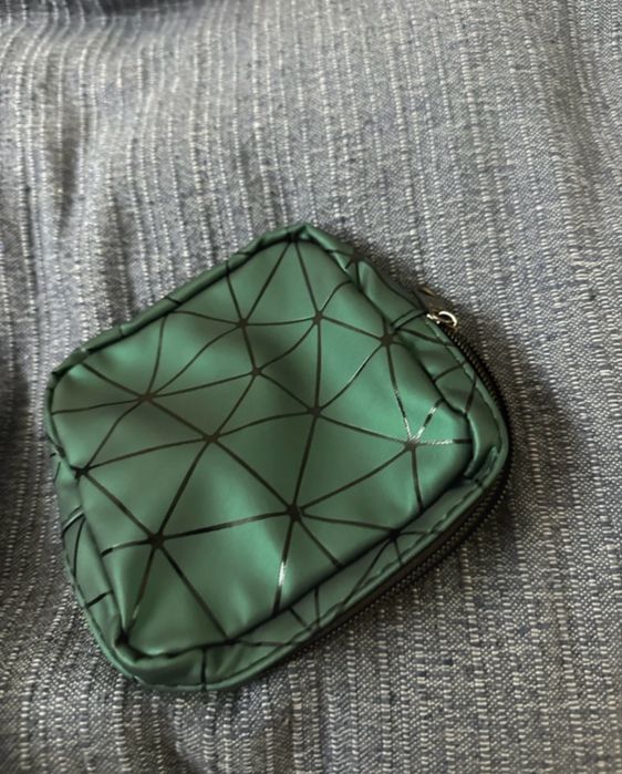 Nowa kosmetyczka na podpaski