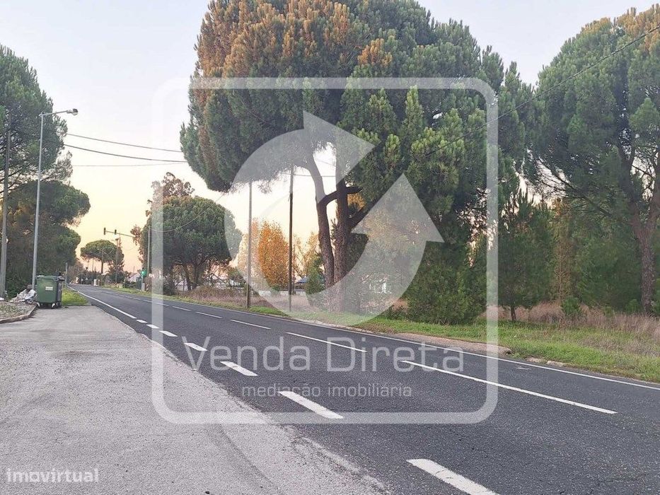 Lote de Terreno Urbano, nas Taipadas, Canha, Montijo, para construç... — Pegões, Setúbal