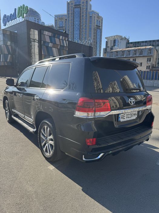 Toyota Land Cruiser 2020 VIN JTMCX05J904205352 фото оголошення 8 з 18