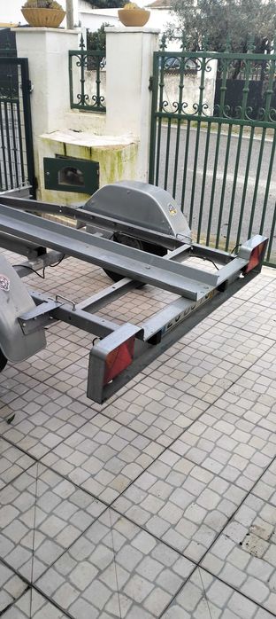 Atrelado para moto com rampa, novo