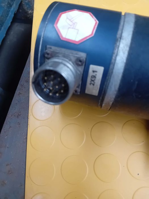 Cervomotor usado em bom funcionamento444911607151349762