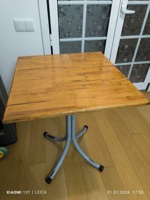 Mesa quadrada 59×59cm