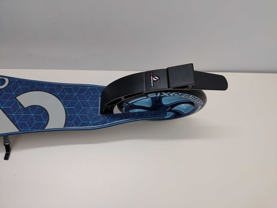 Hulajnoga Six Degrees Stuntstep Junior Hamulce /K