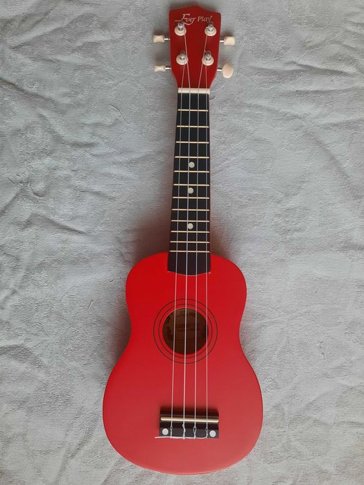 Ukulele sopranowe/ Ever Play UK-21 / Gitara / Gitarka / Czerwone (cena do negocjacji)