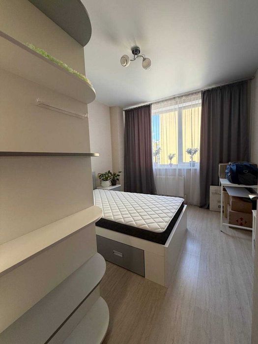 В продажу 2 квартира укомплектована та з ремонтом -  7 Небо, вул. Проїзна