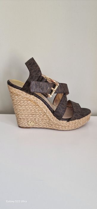 Босоножки босоніжки Michael Kors танкетка