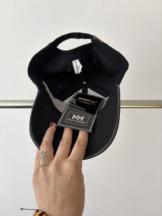 Nowa czapka Helly Hansen