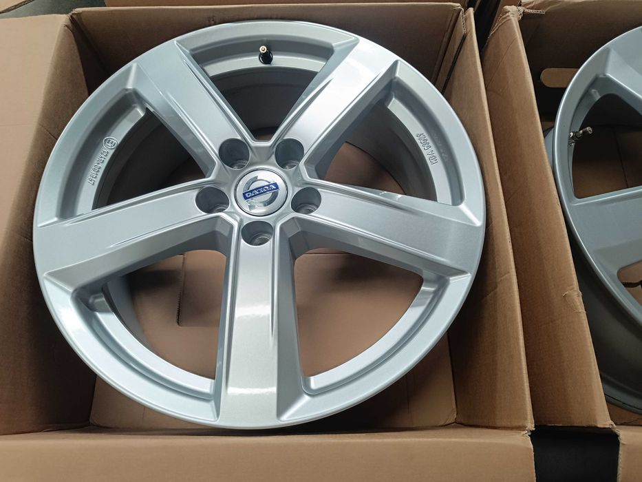 Felgi aluminiowe  Dezent TU 7.5x18 ET50 5x108 Volvo