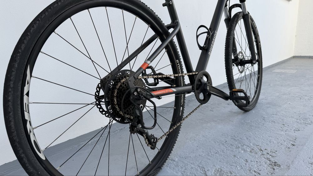 Bicicleta Trekking Riverside 700 – Em otimas condições.