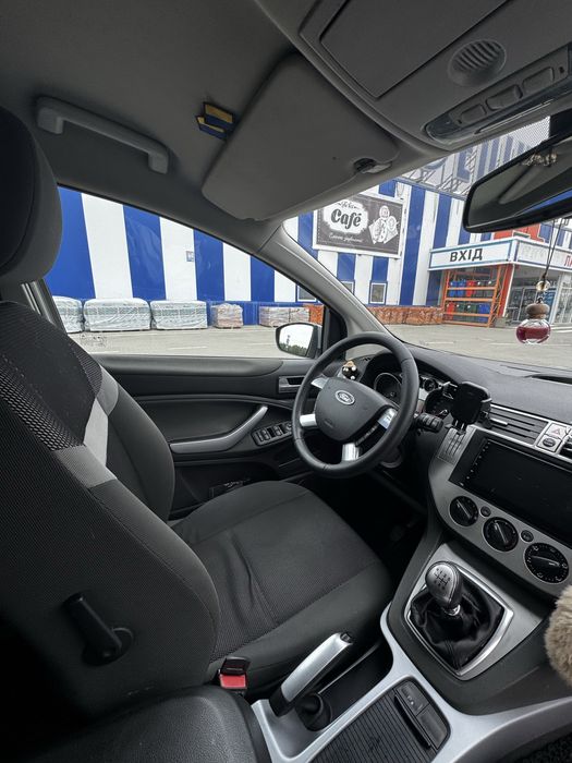 Машина Ford Kuga 2009р 2.0 дизель
