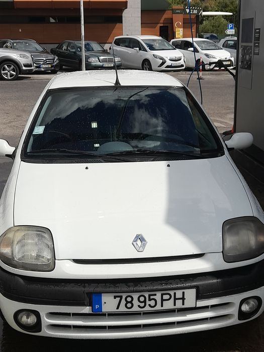 Calon Renault clio económico
