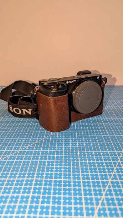 sony a6300+ 2 obiektywy, lampa, dodatki