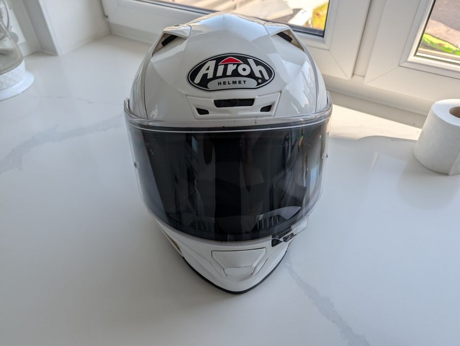 Airoh Valor rozmiar L biały.