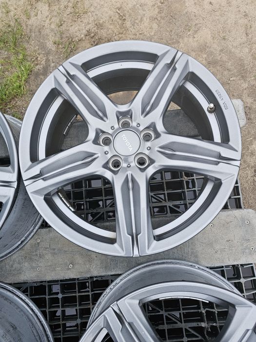4x Felgi aluminiowe Oryginalne Toyota 5x100 17"
