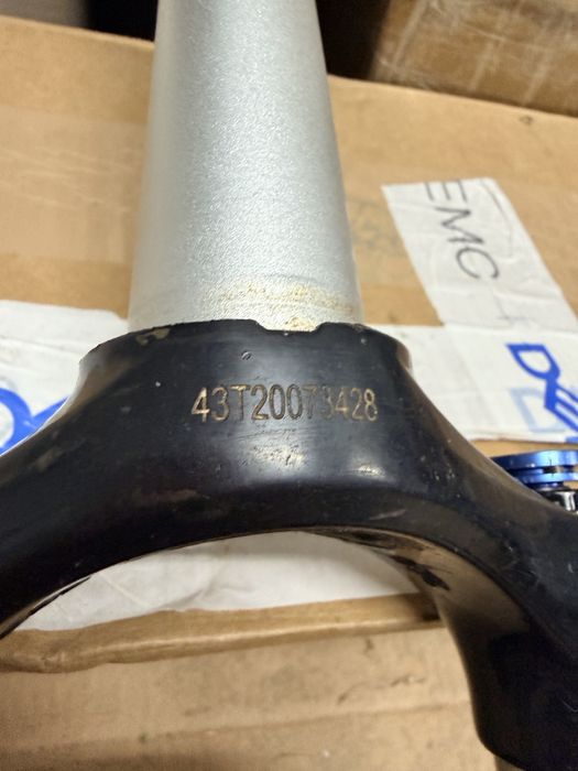 Suspensão RockShox Reba 29”