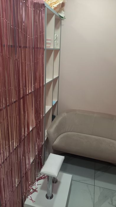 Продается салон красоты в центре города.