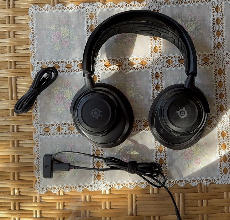 SteelSeries Arctis Nova 7 Wireless / 2.4 GHz + Bluetooth / USB-C