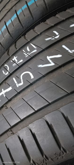 Pneus 275/45/20 semi novos