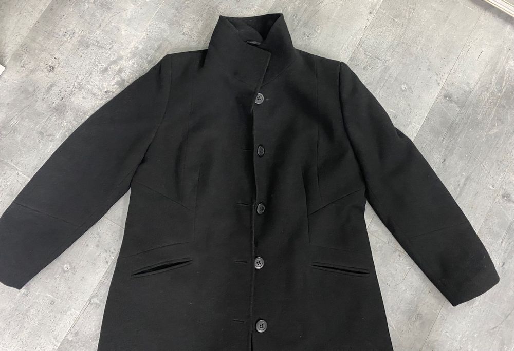 Czarny prosty klasyczny płaszcz m-xl