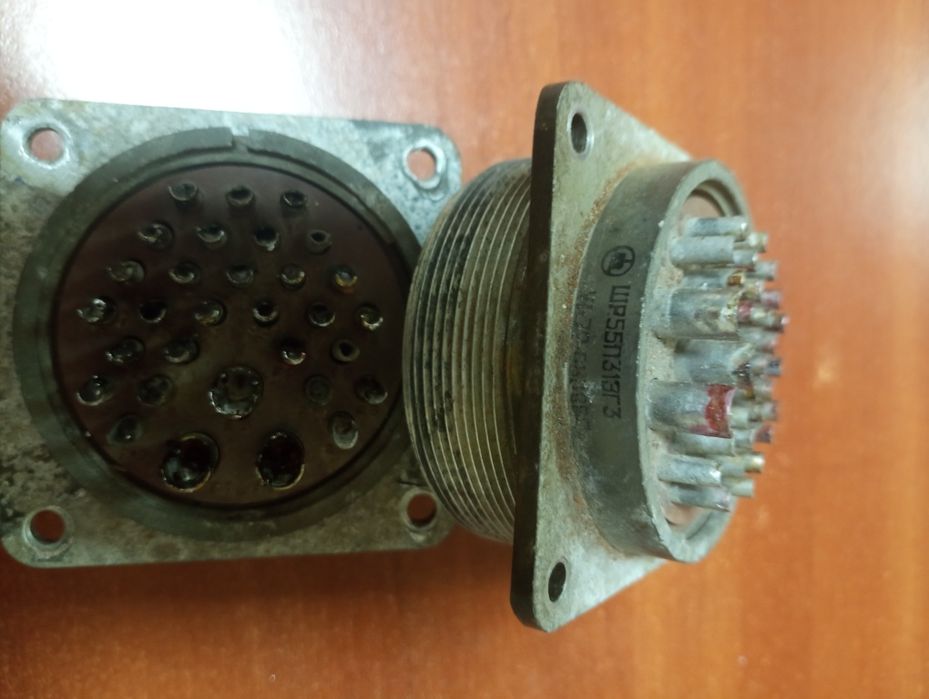 Разъемы (соединители) 2РМ24Б19Г1В1, разъем (п/м) ШР55П35НШ3 (б/у)