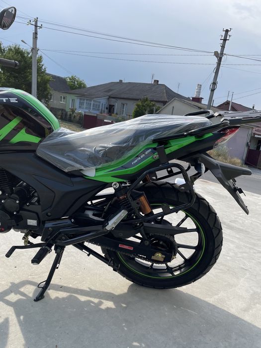 Доставка безкоштовна мотоцикл форте Forte BS 200 спарк мустанг