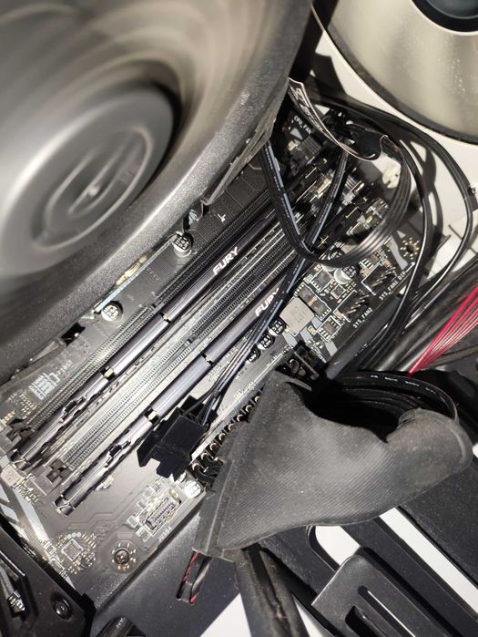 32GB DDR4 3600MHz Kingston Fury Beast (2x16GB)