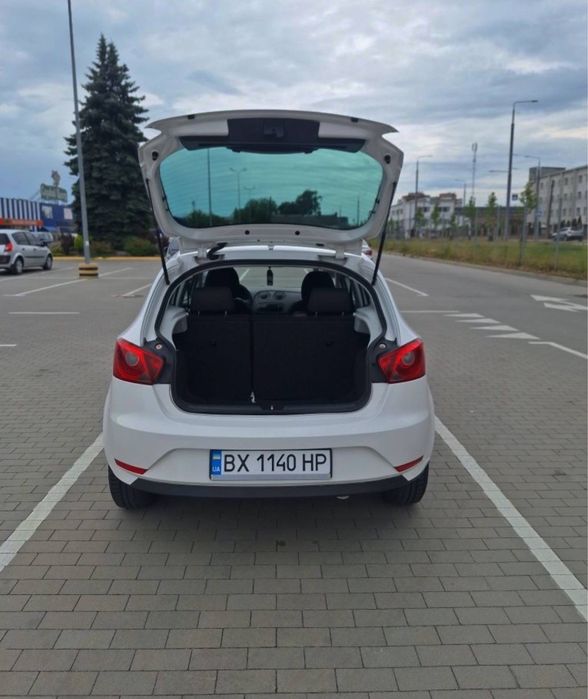 Продам SEAT IBIZA 2012рік.  1.6TD
