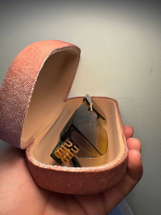 Óculos de Sol Miu Miu