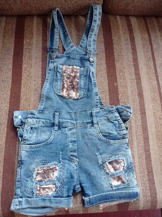 Джинсовий дитячий комбінезон на 5-6 років