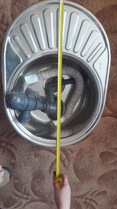 Продам мийку  врізну