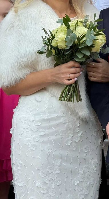 Śliczna subtelna suknia ślub / ślub cywilny rozm. 38 /40