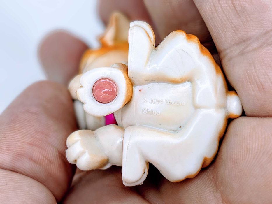 Hasbro Littlest Pet Shop (LPS) #46 – Bulldog Laranja Branco Castanho