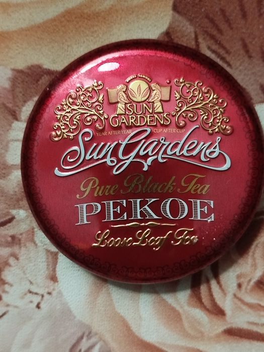 Металева банка з-під чаю Sun Gardens