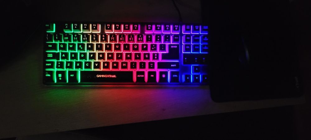 Teclado + Rato wireless + Tapete